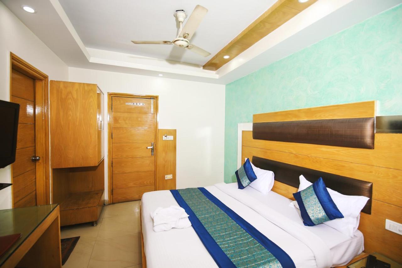 Hotel Lav Kush Deluxe " 3 Min Walking From New Delhi Railway Station " Kültér fotó