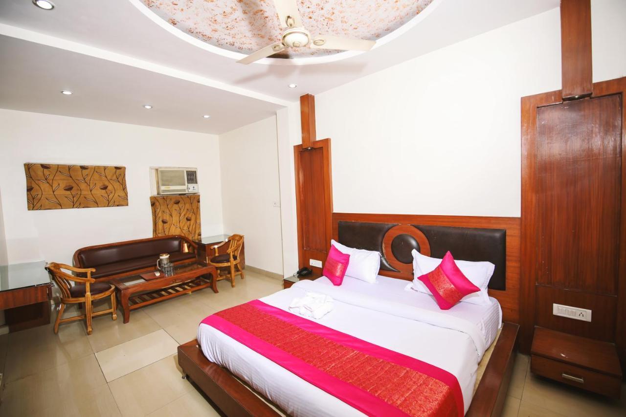 Hotel Lav Kush Deluxe " 3 Min Walking From New Delhi Railway Station " Kültér fotó