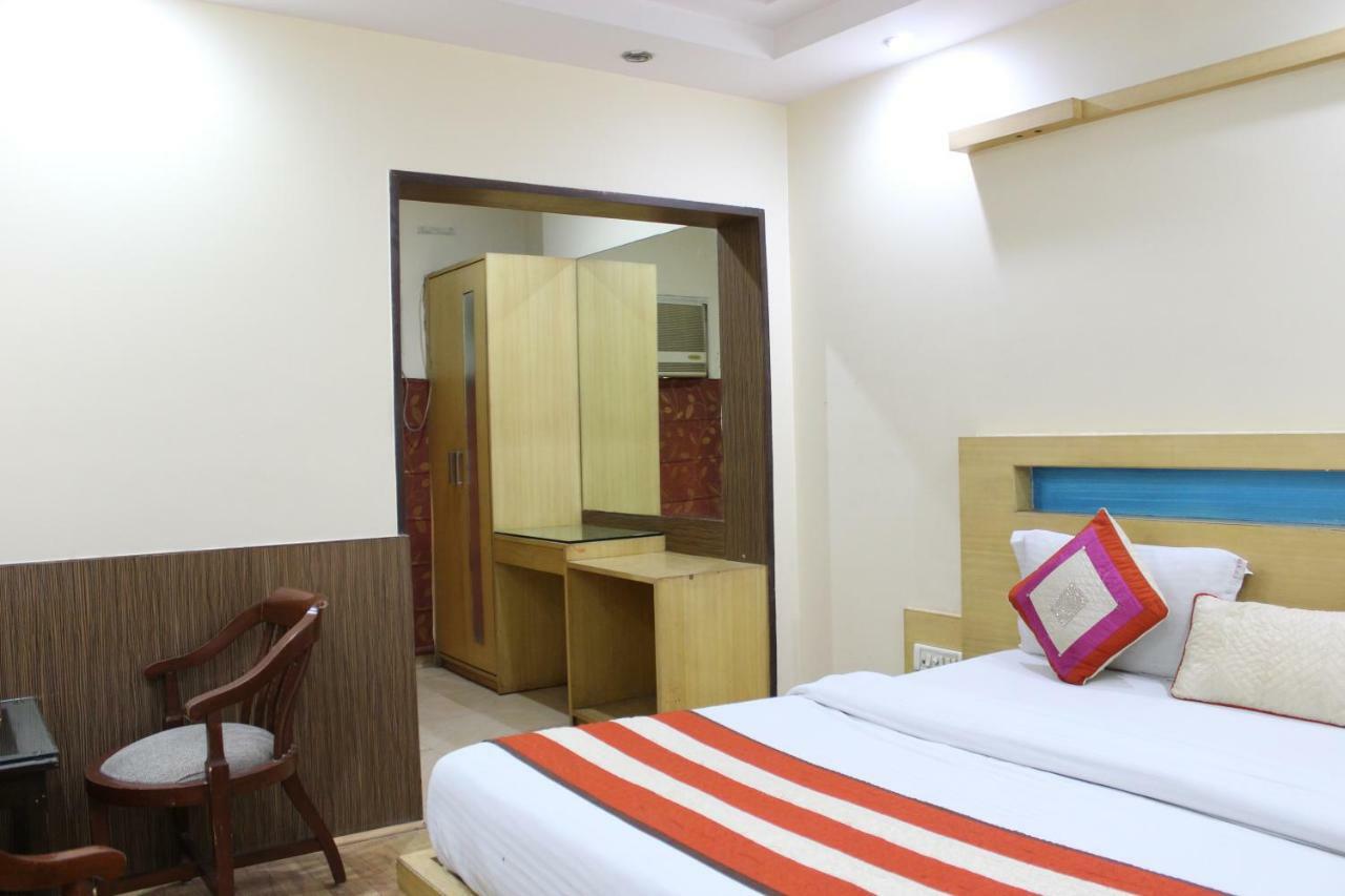 Hotel Lav Kush Deluxe " 3 Min Walking From New Delhi Railway Station " Kültér fotó