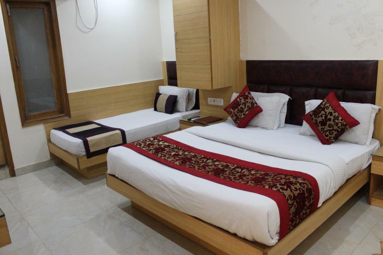 Hotel Lav Kush Deluxe " 3 Min Walking From New Delhi Railway Station " Kültér fotó
