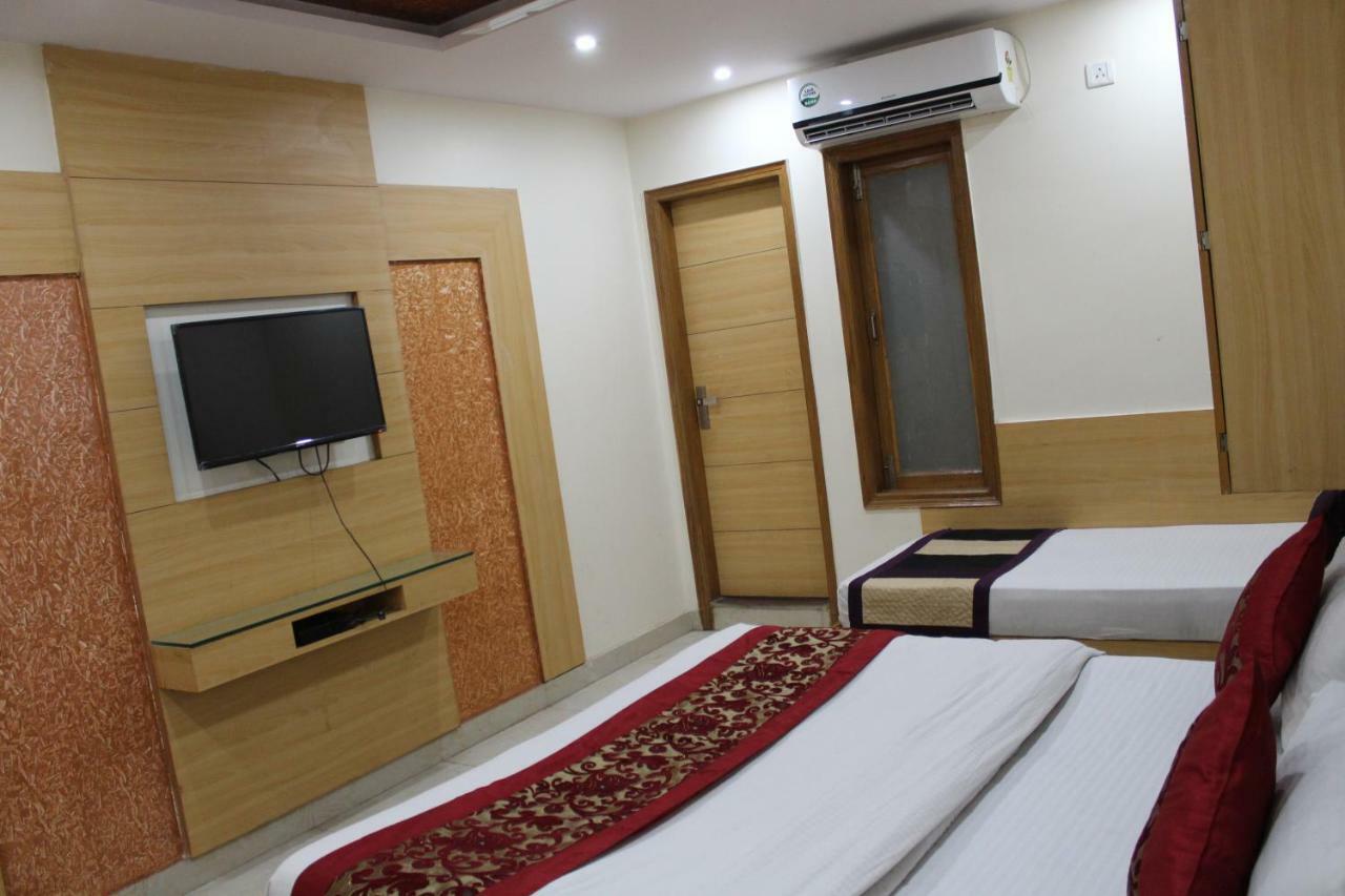 Hotel Lav Kush Deluxe " 3 Min Walking From New Delhi Railway Station " Kültér fotó