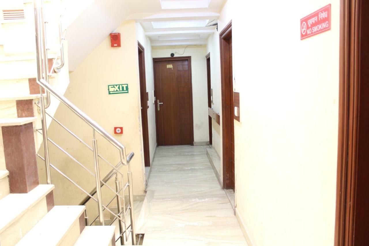 Hotel Lav Kush Deluxe " 3 Min Walking From New Delhi Railway Station " Kültér fotó